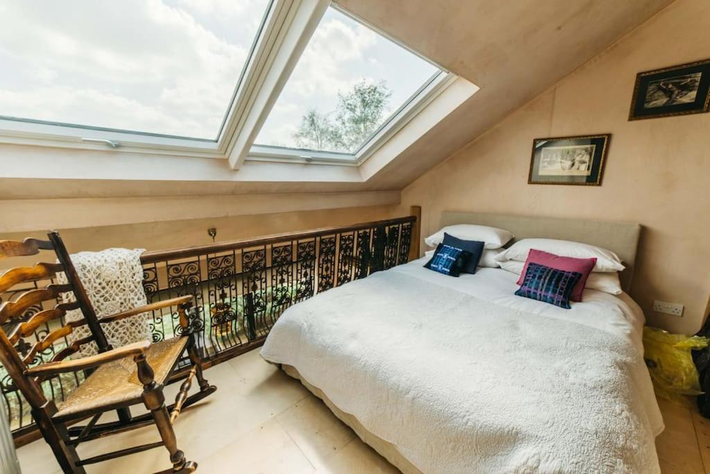 Romantic Country Annex With Views - 10 Min To Bath Cold Ashton Екстериор снимка